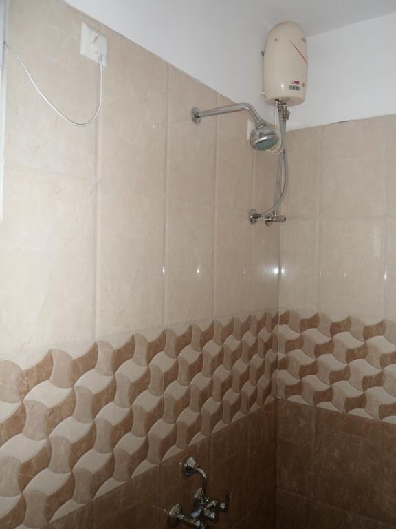 Hotel Rajdeep Inn 阿穆达巴 外观 照片