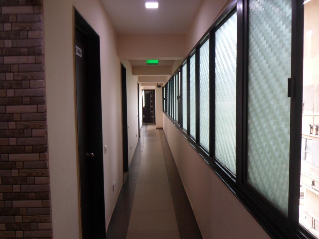 Hotel Rajdeep Inn 阿穆达巴 外观 照片