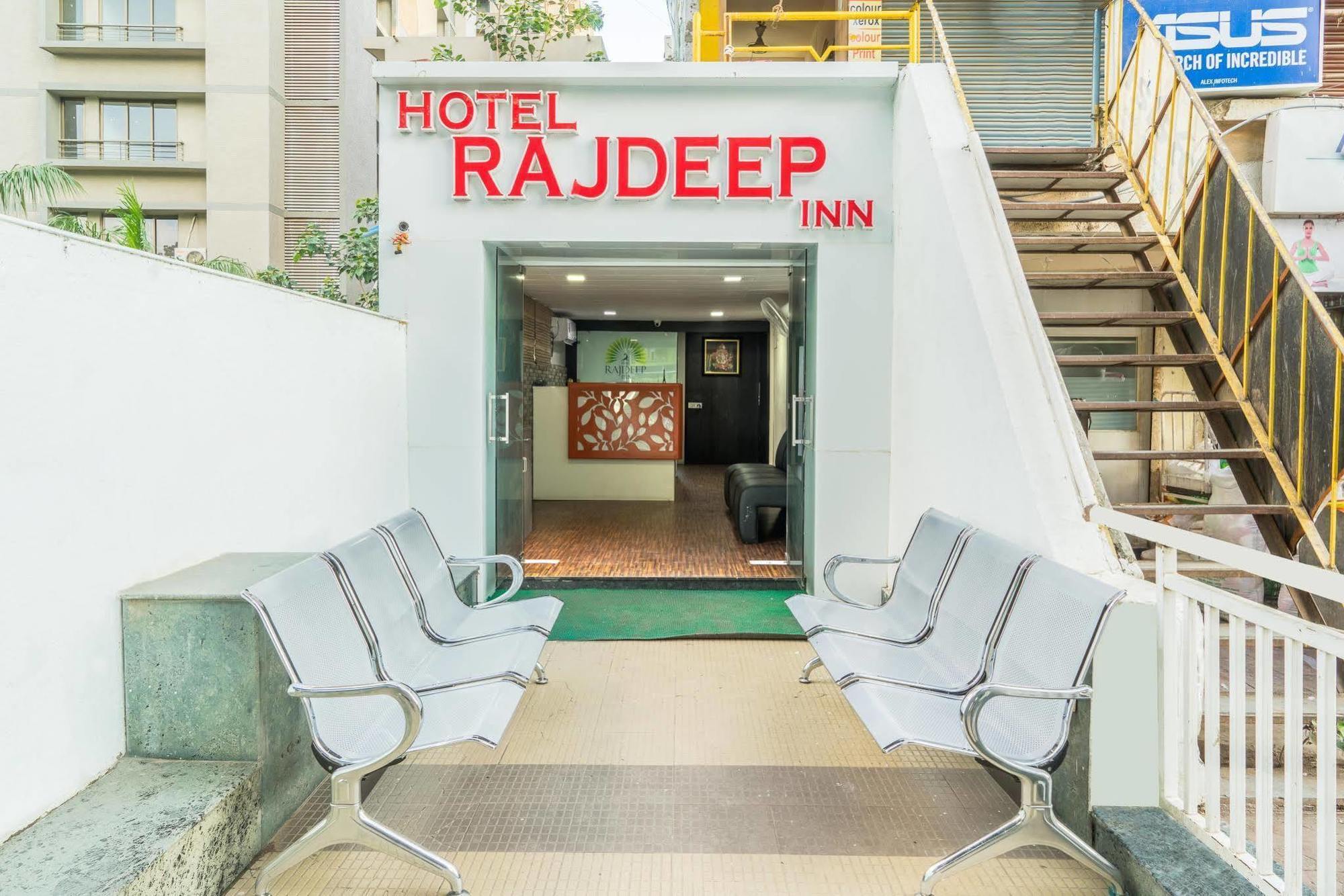 Hotel Rajdeep Inn 阿穆达巴 外观 照片